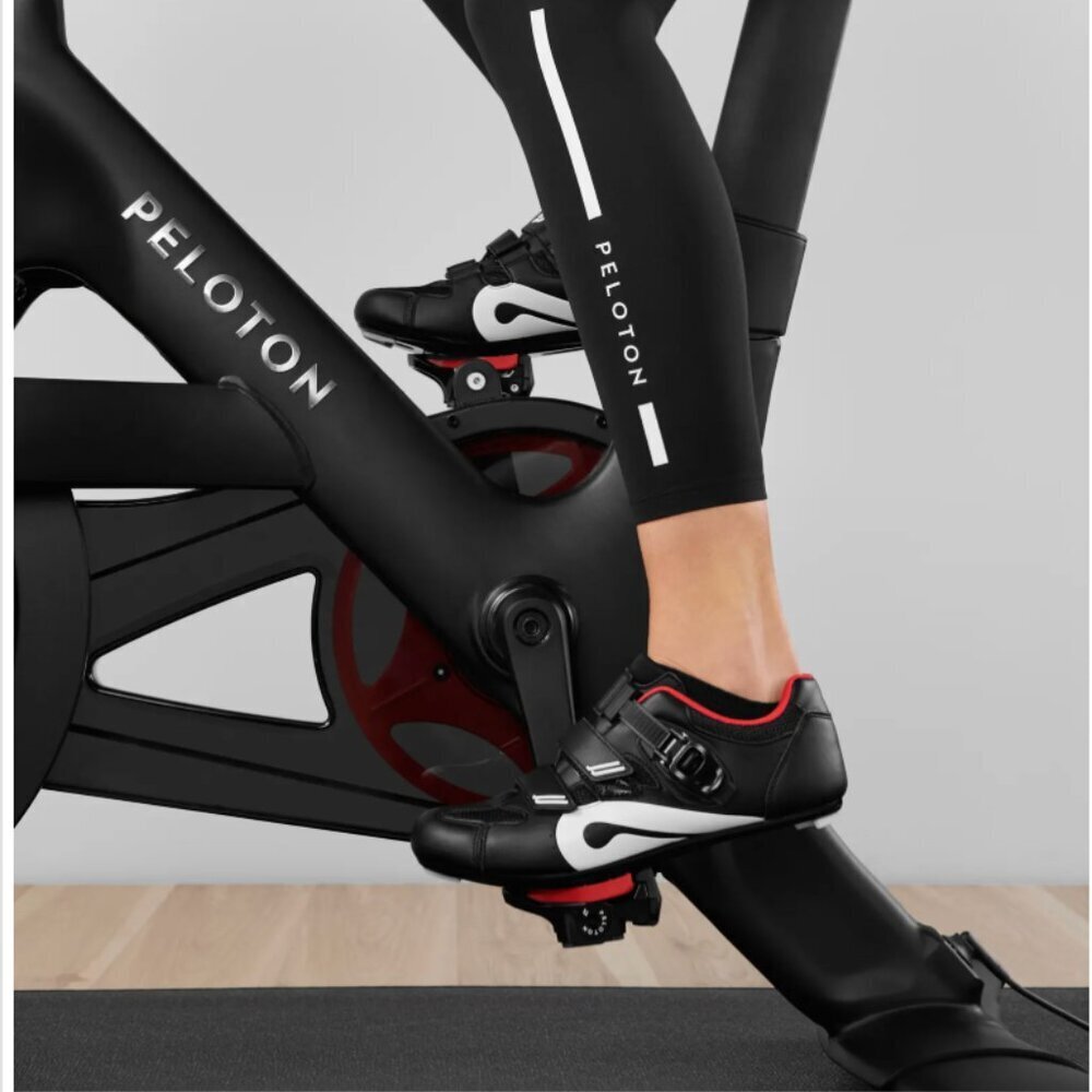Peleton Original Cycling Shoes - LIKE NEW w/ BOX‎